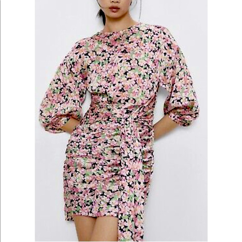 Zara, floral ruched mini dress, size s, has tag